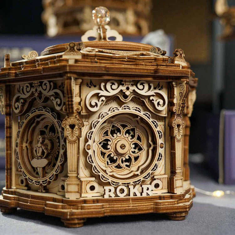 Artfutale Starry Night Orrery Mechanical Music Box